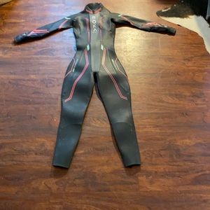 Roka Maverick Women’s S full sleeve wetsuit
